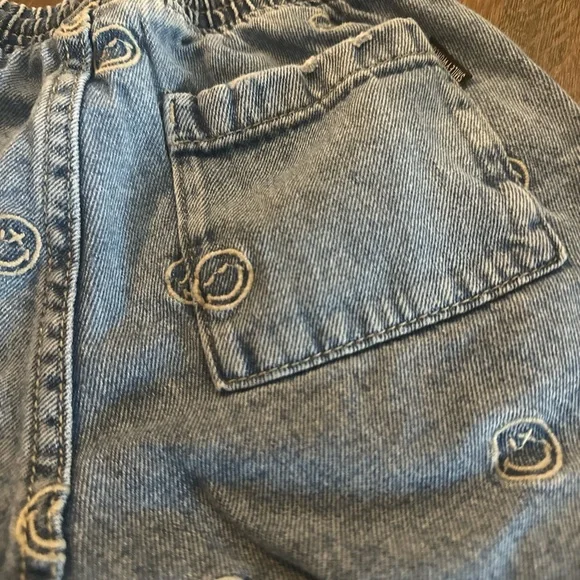 Zara Boys Smileyworld Denim Shorts - Picture 2 of 6